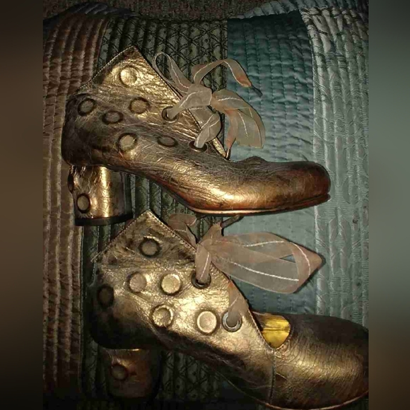 Papucei Italian leather heeled shoes - Picture 2 of 9